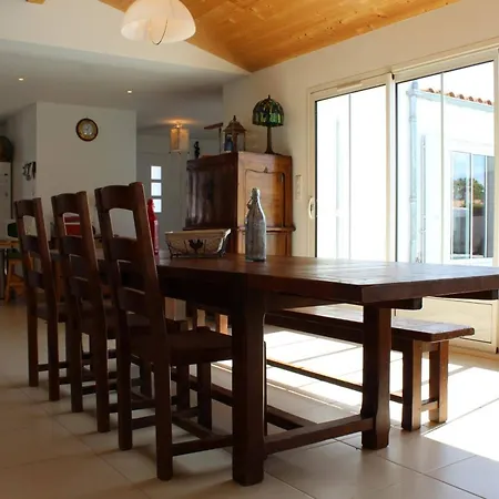 Maison Contemporaine Avec Piscine Chauffee Sur L'ile D'oleron - Fr-1-246a-340 Prázdninový dům